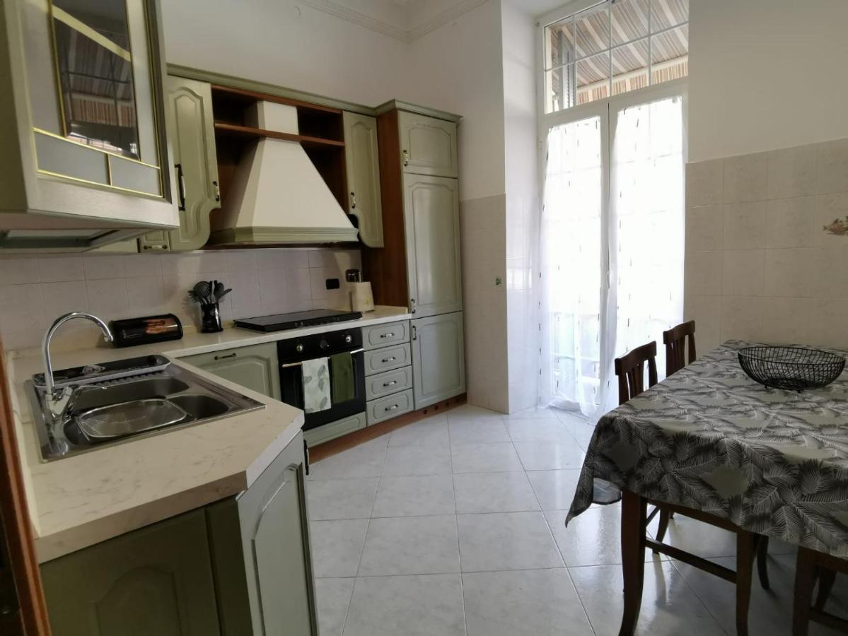 Casa In Centro Appartement Ventimiglia Buitenkant foto