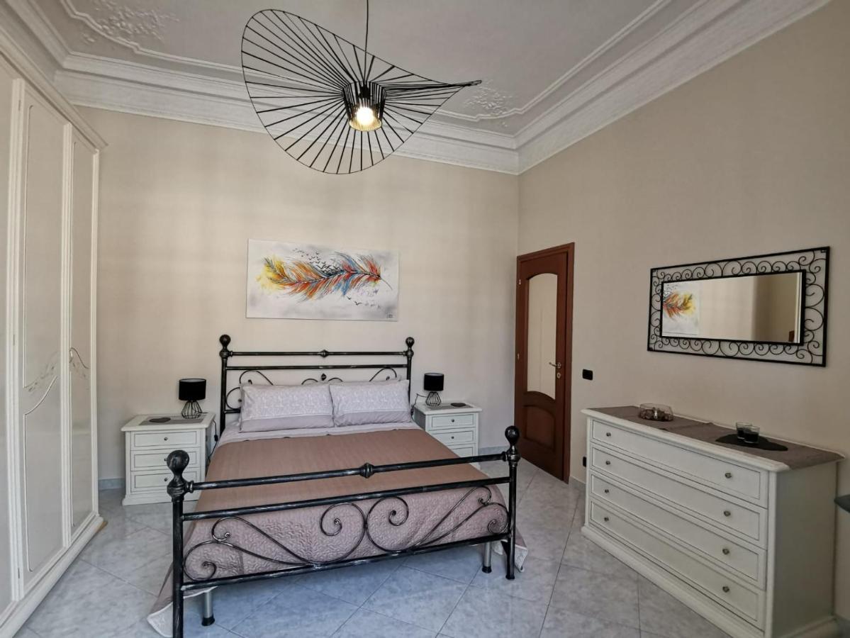 Casa In Centro Appartement Ventimiglia Buitenkant foto